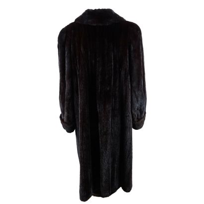 FOURRURE
Manteau de fourure de vison, brun...