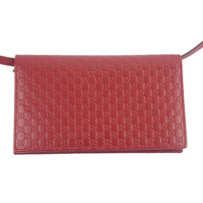 GUCCI
Gucci Guccissima burgundy leather shoulder...