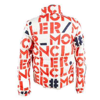 MONCLER
Doudoune blanche monogrammée rouge...