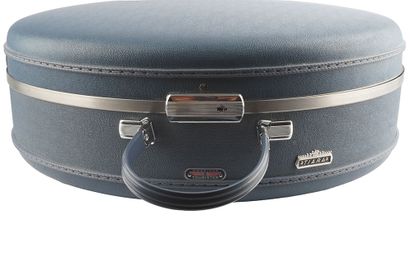 AMERICAN TOURISTER TIARA
Valise ronde bleue....