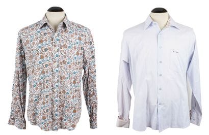 PAUL SMITH
Deux chemises Paul smith. 
- Bleu...