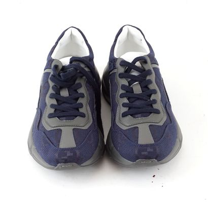 GUCCI
Baskets Gucci GG Rython en tissu marine...