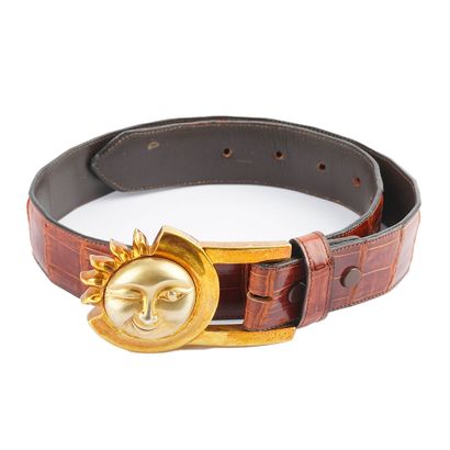 CEINTURE
Ceinture en cuir marron façon croco...