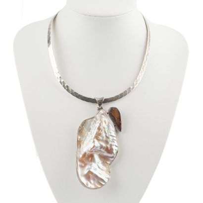 ARGENT / SILVER
Collier ras du cou en argent...