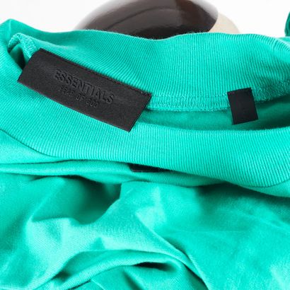 ESSENTIALS Fear of god
T-shirt vert
Taille...