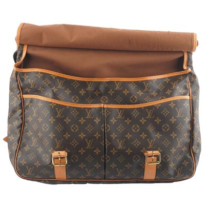 LOUIS VUITTON
Sac Louis Vuitton Chasse en...