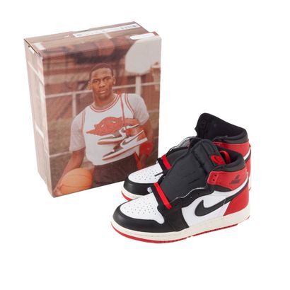 NIKE
Baskets Air Jordan 1 High OG édition...