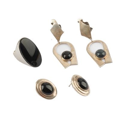 ARGENT / SILVER
Lot de bijoux comprenant...