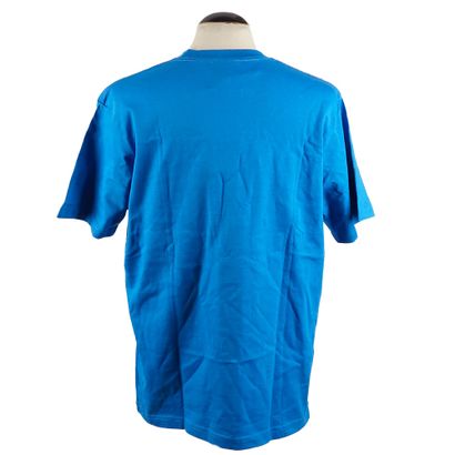 CELINE
T-shirt bleu avec logotype blanc au...