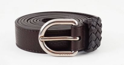 GUCCI
Ceinture en cuir souple. 
Boucle en...