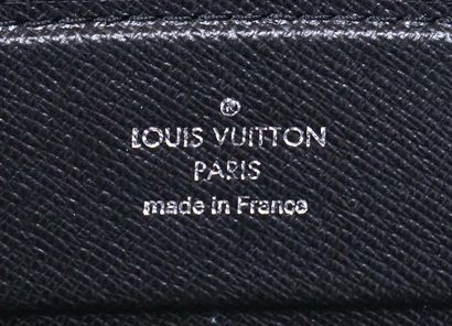 LOUIS VUITTON
Attaché case Louis Vuitton,...