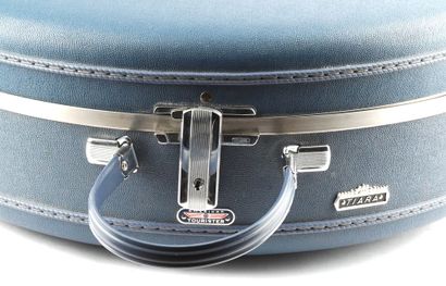 AMERICAN TOURISTER TIARA
Valise ronde bleue....