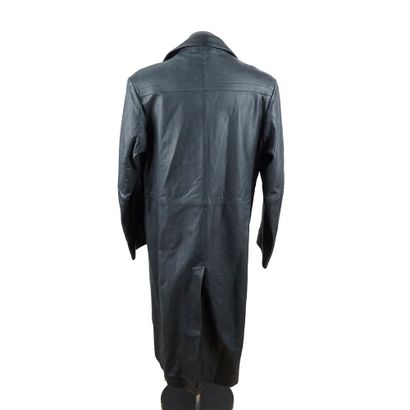KLAUS BOEHLER
Navy blue leather trench coat.
Size...