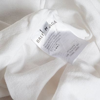 BALENCIAGA
T-shirt blanc, taille inconnue
T-shirt...
