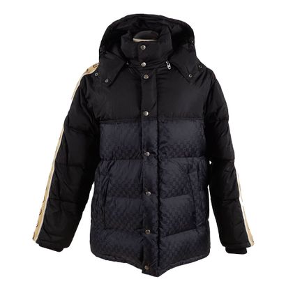 GUCCI
Manteau GG noir
Taille 48