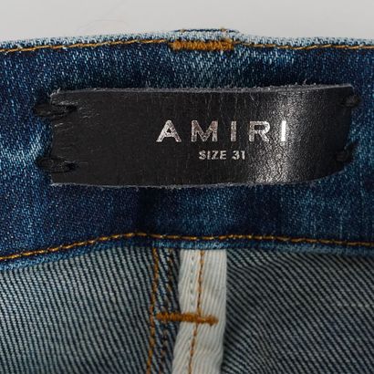 AMARI
Jeans noir avec patches Playboy
Taille...
