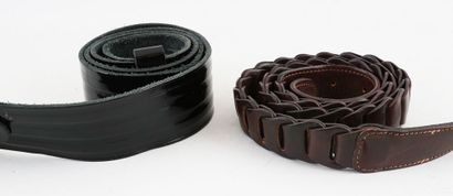 CEINTURES / BELTS
Ensemble de 2 ceintures...