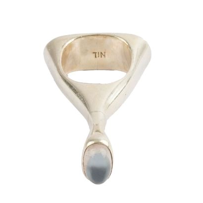ARGENT / SILVER
Bague en argent sertie d'un...
