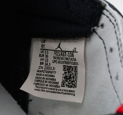 NIKE
Baskets Air Jordan 1 High OG édition...
