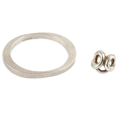 ARGENT / SILVER
Bracelet jonc et une bague...