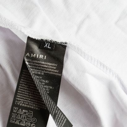 AMIRI
T-shirt blanc avec logotype et motifs...