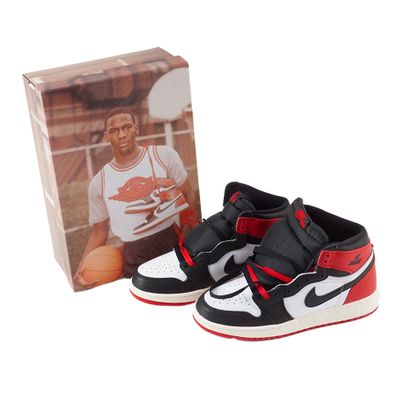 NIKE
Baskets Air Jordan 1 High OG édition...
