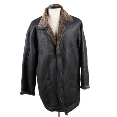 LP UOMO
Black leather winter coat with brown...