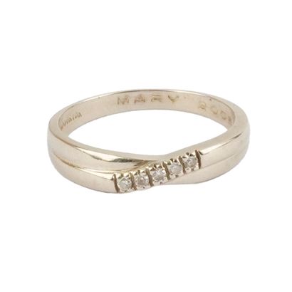 OR 10K / 10K GOLD
Bague en or blanc 10K sertie...