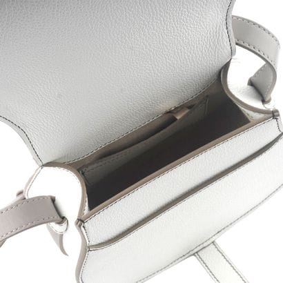 CHLOÉ
Sac Chloe Marcie en cuir crème et gris,...