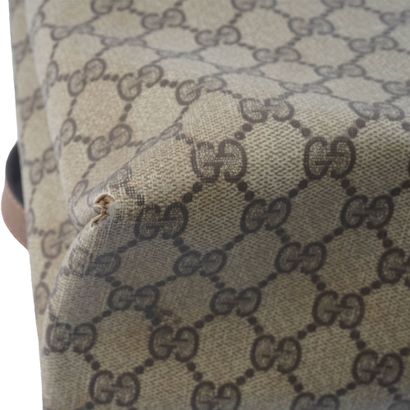 GUCCI
Gucci Canvas bag in Monogram canvas,...