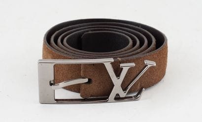 LOUIS VUITTON 
Ceinture en cuir et suède...