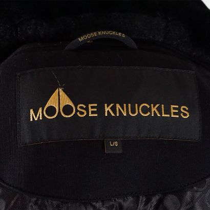 MOOSE KNUCKLES
Blouson aviateur Moose Knuckles...
