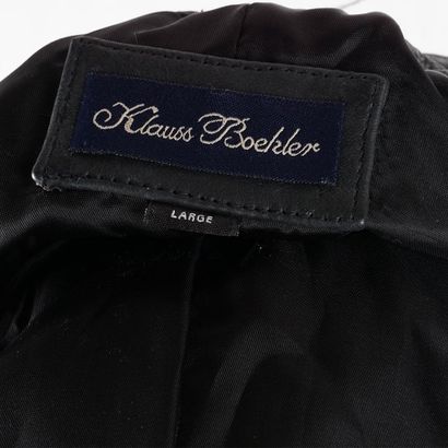 KLAUS BOEHLER
Navy blue leather trench coat.
Size...