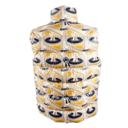 MONCLER
Doudoune dorée à imprimé Moncler...