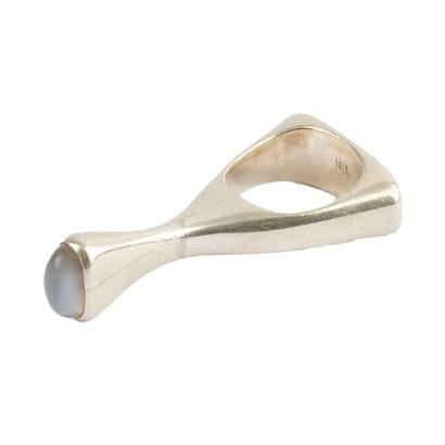 ARGENT / SILVER
Bague en argent sertie d'un...