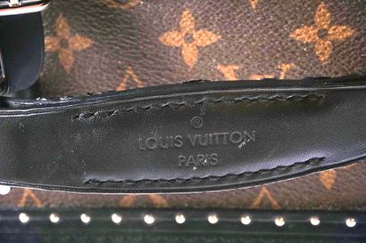 LOUIS VUITTON
Attaché case Louis Vuitton,...