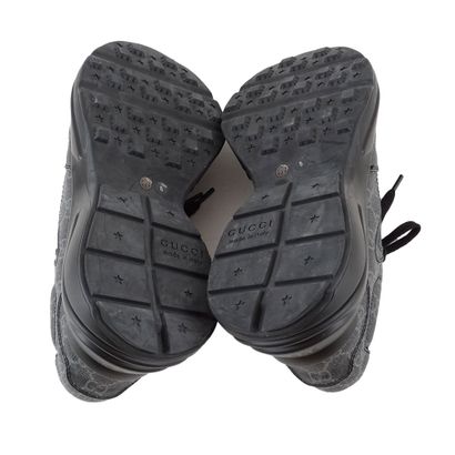 GUCCI
Baskets Gucci GG Rython en cuir noir...