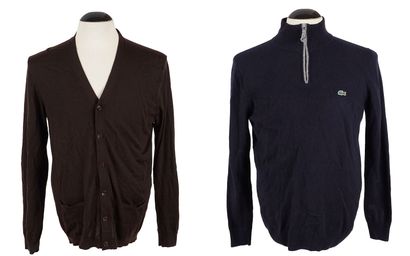 GUCCI / LACOSTE 
Lot comprenant : 
- Un gilet...