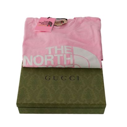 GUCCI THE NORTH FACE
T-shirt rose
Taille...