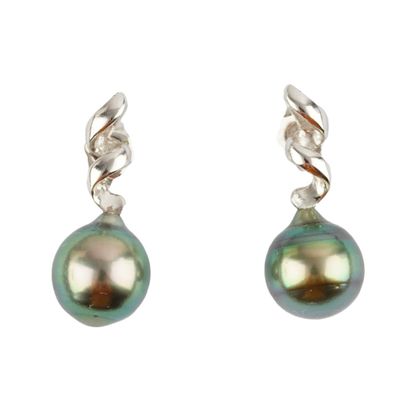 PERLES TAHITI / TAHITI PEARLS
Ensemble composé...