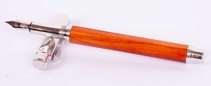 CARAN D'ACHE “VARIUS METWOOD” FOUNTAIN PEN
Caran...