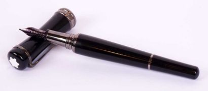 MONTBLANC “BONHEUR BOYFRIEND” FOUNTAIN PEN
Montblanc...