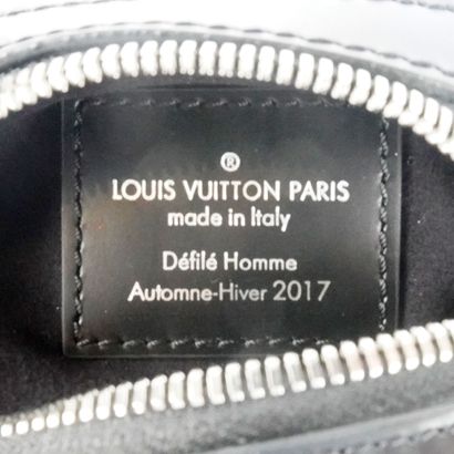 LOUIS VUITTON SUPREME DENUBE
Louis Vuitton...