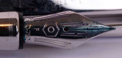 CARAN D'ACHE “VARIUS IVANHOE” FOUNTAIN PEN
Caran...