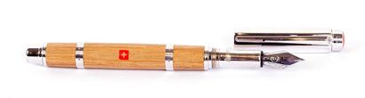 CARAN D'ACHE “VARIUS LÈ VINY” FOUNTAIN PEN
Caran...