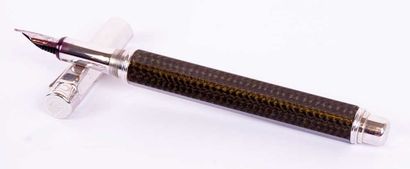 CARAN D'ACHE “VARIUS CARBON” FOUNTAIN PEN
Caran...