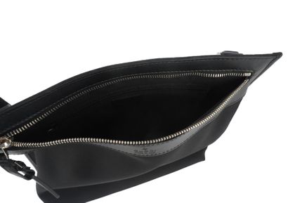 GUCCI
Gucci messenger bag in black canvas...