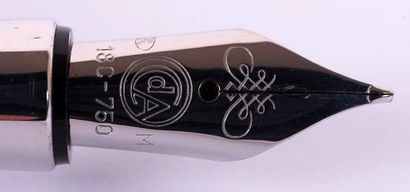 CARAN D'ACHE “VARIUS CHINA BLACK” FOUNTAIN...