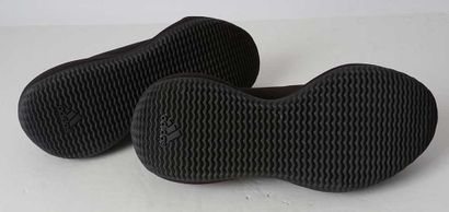 ADIDAS X YEEZY 
RNR sneakers in black and...