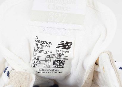 NEW BALANCE
White nylon 327 sneakers with...